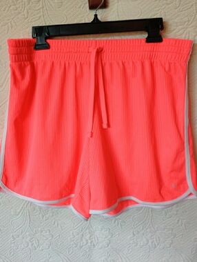 Hot Bright Pink Sport Jogging Activewear Shorts With Drawstring Woman size L